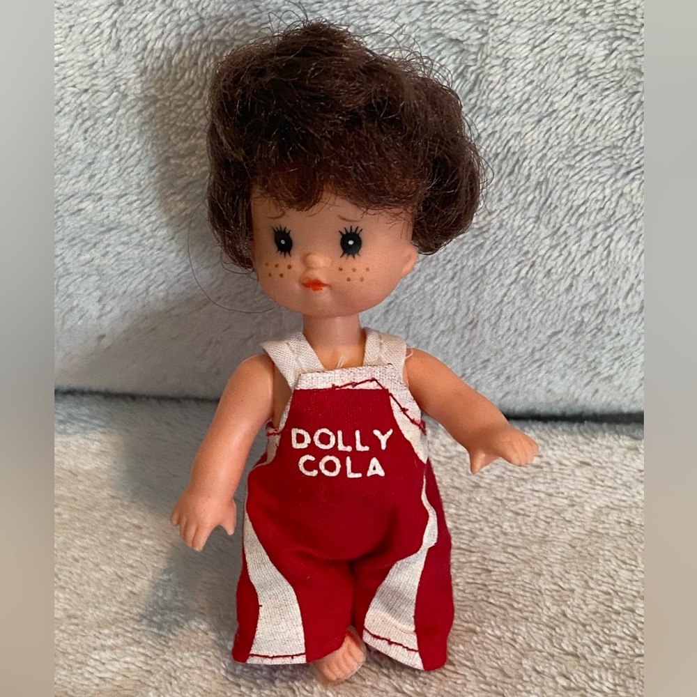 VTG Playmates DOLLY COLA 4” Doll Clothes No Shoes Hong Kong freckles brown hair